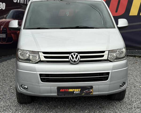 Серый Фольксваген Мультиван, объемом двигателя 1.98 л и пробегом 198 тыс. км за 22000 $, фото 27 на Automoto.ua
