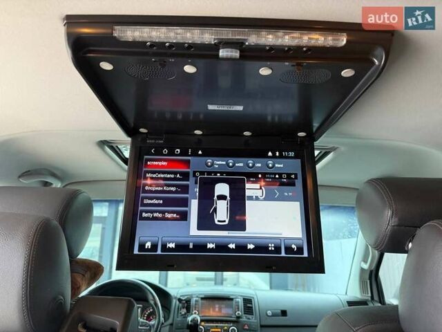 Сірий Фольксваген Мультиван, об'ємом двигуна 1.97 л та пробігом 358 тис. км за 22990 $, фото 27 на Automoto.ua