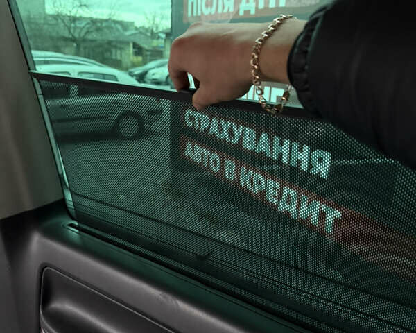 Серый Фольксваген Мультиван, объемом двигателя 1.98 л и пробегом 198 тыс. км за 22000 $, фото 33 на Automoto.ua