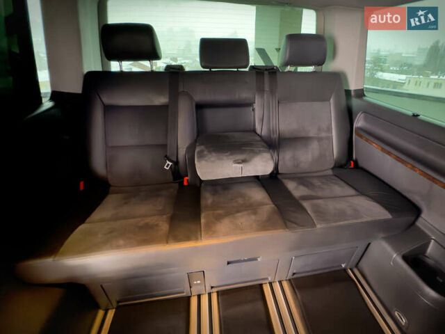 Сірий Фольксваген Мультиван, об'ємом двигуна 2.46 л та пробігом 358 тис. км за 22000 $, фото 12 на Automoto.ua