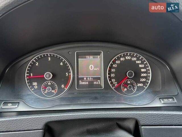 Сірий Фольксваген Мультиван, об'ємом двигуна 1.97 л та пробігом 358 тис. км за 22990 $, фото 20 на Automoto.ua