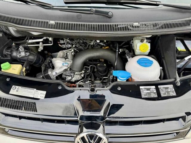 Серый Фольксваген Мультиван, объемом двигателя 2 л и пробегом 154 тыс. км за 9200 $, фото 22 на Automoto.ua