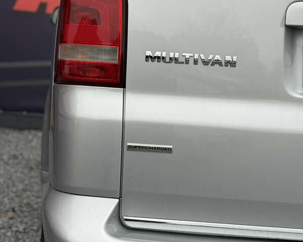 Серый Фольксваген Мультиван, объемом двигателя 1.98 л и пробегом 198 тыс. км за 22000 $, фото 11 на Automoto.ua