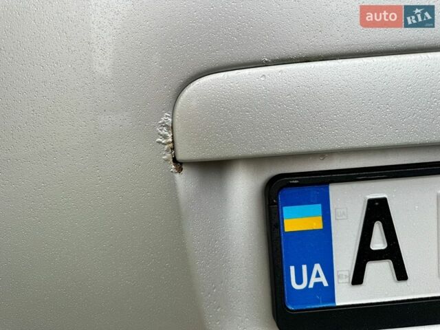 Серый Фольксваген Мультиван, объемом двигателя 2 л и пробегом 370 тыс. км за 18500 $, фото 9 на Automoto.ua