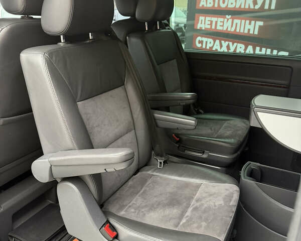 Серый Фольксваген Мультиван, объемом двигателя 1.97 л и пробегом 199 тыс. км за 21700 $, фото 22 на Automoto.ua