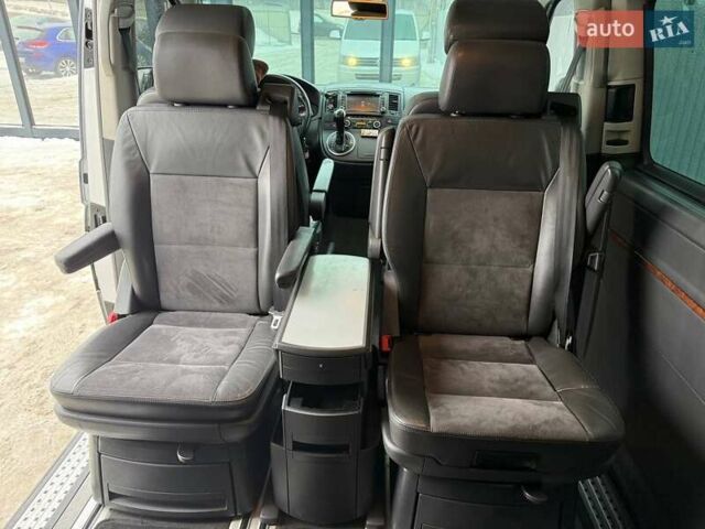 Сірий Фольксваген Мультиван, об'ємом двигуна 1.97 л та пробігом 358 тис. км за 22990 $, фото 26 на Automoto.ua