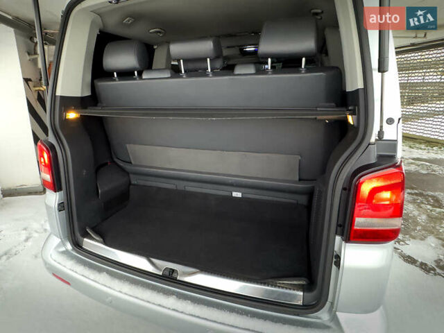 Сірий Фольксваген Мультиван, об'ємом двигуна 2.46 л та пробігом 358 тис. км за 22000 $, фото 8 на Automoto.ua