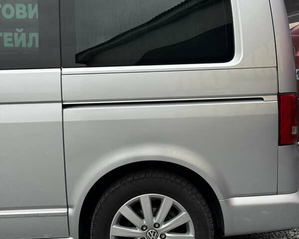 Серый Фольксваген Мультиван, объемом двигателя 1.98 л и пробегом 198 тыс. км за 22000 $, фото 16 на Automoto.ua