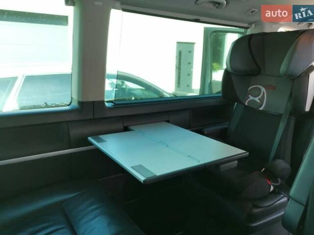 Сірий Фольксваген Мультиван, об'ємом двигуна 1.98 л та пробігом 212 тис. км за 15500 $, фото 13 на Automoto.ua