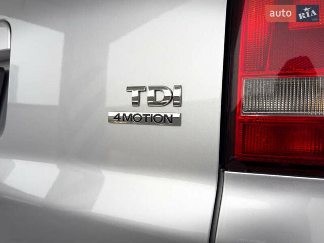 Сірий Фольксваген Мультиван, об'ємом двигуна 2.46 л та пробігом 358 тис. км за 22000 $, фото 7 на Automoto.ua