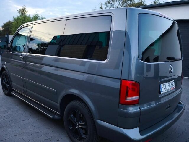 Сірий Фольксваген Мультиван, об'ємом двигуна 2 л та пробігом 212 тис. км за 8100 $, фото 5 на Automoto.ua