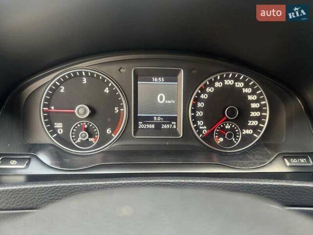 Серый Фольксваген Мультиван, объемом двигателя 1.97 л и пробегом 203 тыс. км за 23600 $, фото 19 на Automoto.ua