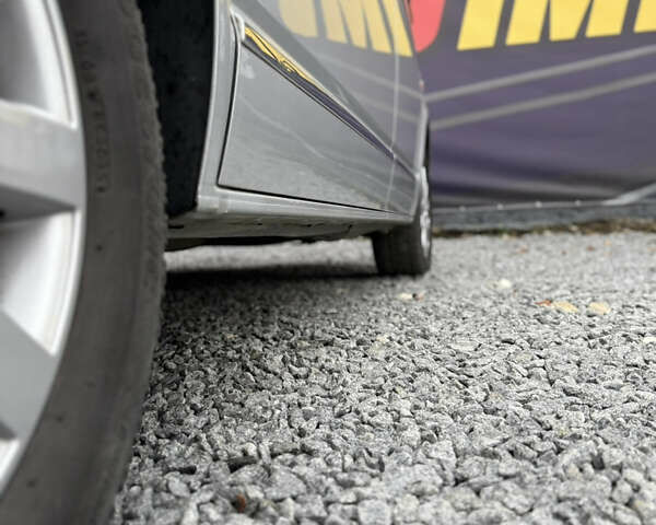 Серый Фольксваген Мультиван, объемом двигателя 1.98 л и пробегом 198 тыс. км за 22000 $, фото 6 на Automoto.ua