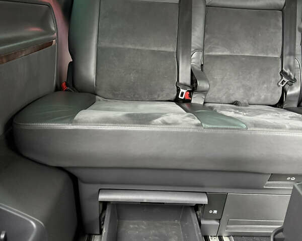 Серый Фольксваген Мультиван, объемом двигателя 1.98 л и пробегом 198 тыс. км за 22000 $, фото 30 на Automoto.ua