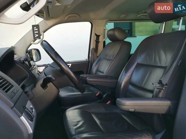 Сірий Фольксваген Мультиван, об'ємом двигуна 1.98 л та пробігом 212 тис. км за 15500 $, фото 9 на Automoto.ua