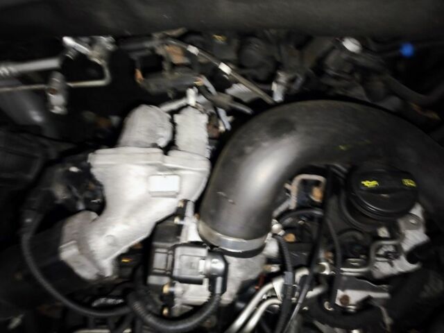 Сірий Фольксваген Мультиван, об'ємом двигуна 2 л та пробігом 212 тис. км за 8100 $, фото 17 на Automoto.ua