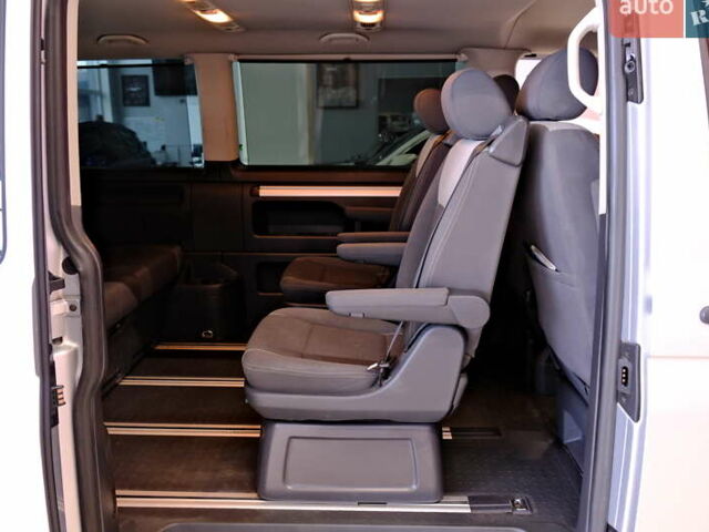 Сірий Фольксваген Мультиван, об'ємом двигуна 1.97 л та пробігом 220 тис. км за 20900 $, фото 29 на Automoto.ua