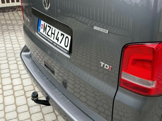 Сірий Фольксваген Мультиван, об'ємом двигуна 2 л та пробігом 253 тис. км за 9500 $, фото 12 на Automoto.ua