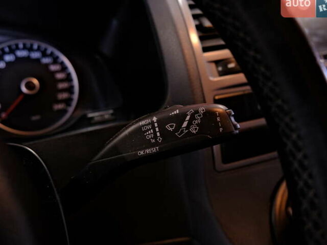 Сірий Фольксваген Мультиван, об'ємом двигуна 1.97 л та пробігом 220 тис. км за 20900 $, фото 18 на Automoto.ua