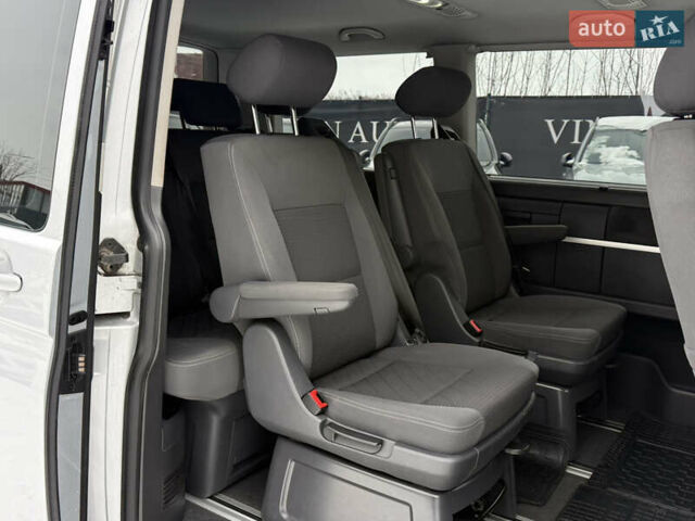 Серый Фольксваген Мультиван, объемом двигателя 1.97 л и пробегом 239 тыс. км за 24500 $, фото 27 на Automoto.ua