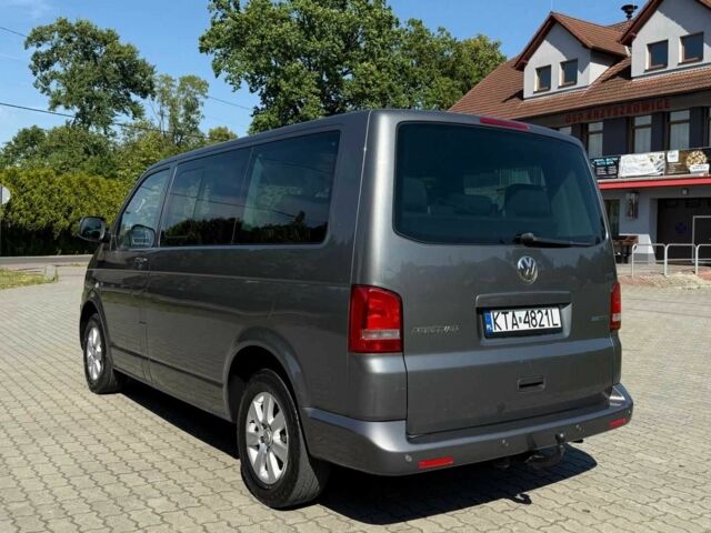 Серый Фольксваген Мультиван, объемом двигателя 2 л и пробегом 199 тыс. км за 8650 $, фото 5 на Automoto.ua
