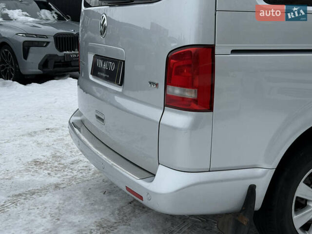 Серый Фольксваген Мультиван, объемом двигателя 1.97 л и пробегом 239 тыс. км за 24500 $, фото 23 на Automoto.ua