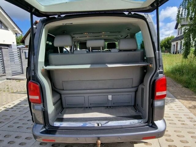 Серый Фольксваген Мультиван, объемом двигателя 2 л и пробегом 222 тыс. км за 8300 $, фото 19 на Automoto.ua