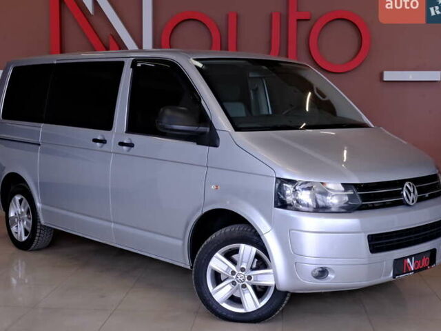 Сірий Фольксваген Мультиван, об'ємом двигуна 1.97 л та пробігом 220 тис. км за 20900 $, фото 4 на Automoto.ua