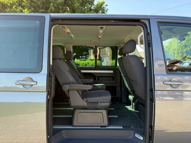 Серый Фольксваген Мультиван, объемом двигателя 2 л и пробегом 199 тыс. км за 8650 $, фото 22 на Automoto.ua