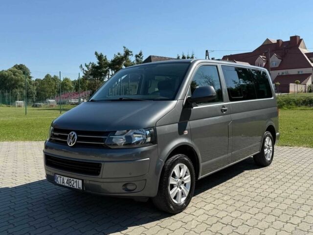 Серый Фольксваген Мультиван, объемом двигателя 2 л и пробегом 199 тыс. км за 8650 $, фото 4 на Automoto.ua