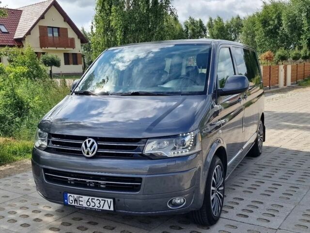 Серый Фольксваген Мультиван, объемом двигателя 2 л и пробегом 222 тыс. км за 8300 $, фото 1 на Automoto.ua