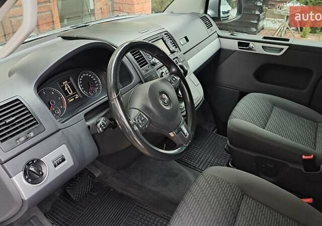 Сірий Фольксваген Мультиван, об'ємом двигуна 1.97 л та пробігом 265 тис. км за 21800 $, фото 18 на Automoto.ua