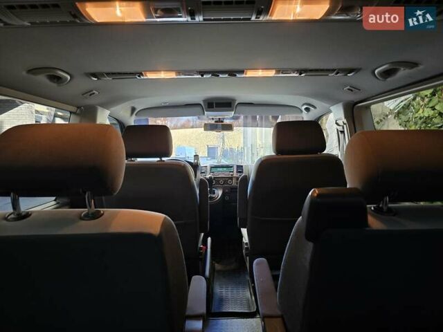 Серый Фольксваген Мультиван, объемом двигателя 1.97 л и пробегом 235 тыс. км за 19499 $, фото 65 на Automoto.ua