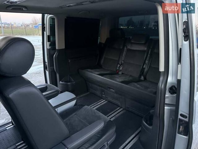 Серый Фольксваген Мультиван, объемом двигателя 2 л и пробегом 153 тыс. км за 24800 $, фото 8 на Automoto.ua