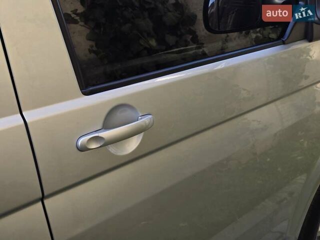 Серый Фольксваген Мультиван, объемом двигателя 1.97 л и пробегом 235 тыс. км за 19499 $, фото 53 на Automoto.ua