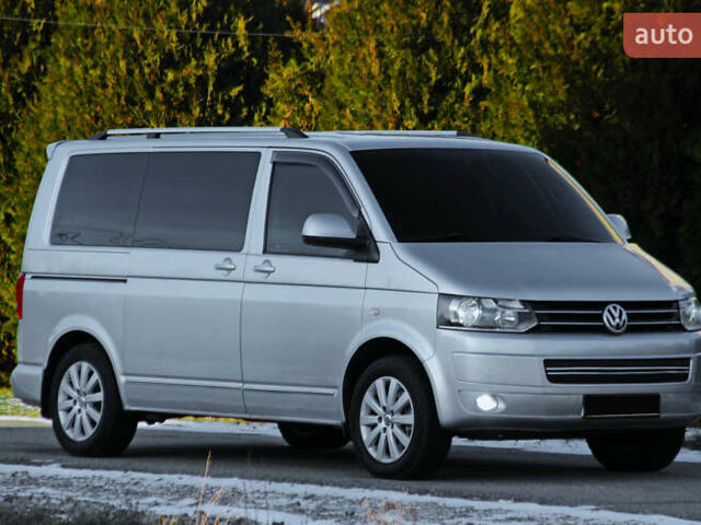 Серый Фольксваген Мультиван, объемом двигателя 2 л и пробегом 151 тыс. км за 24800 $, фото 2 на Automoto.ua
