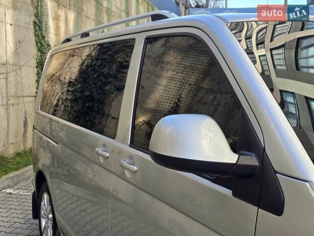 Серый Фольксваген Мультиван, объемом двигателя 1.97 л и пробегом 235 тыс. км за 19499 $, фото 5 на Automoto.ua