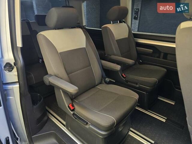 Серый Фольксваген Мультиван, объемом двигателя 1.97 л и пробегом 235 тыс. км за 19499 $, фото 2 на Automoto.ua