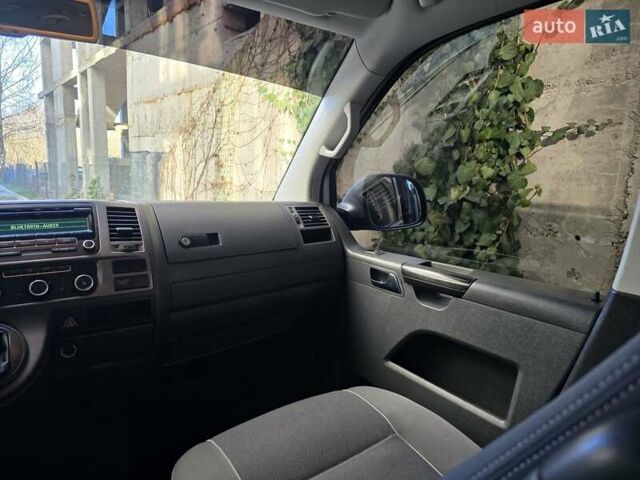 Серый Фольксваген Мультиван, объемом двигателя 1.97 л и пробегом 235 тыс. км за 19499 $, фото 57 на Automoto.ua