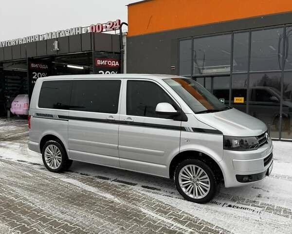 Сірий Фольксваген Мультиван, об'ємом двигуна 1.97 л та пробігом 265 тис. км за 21800 $, фото 1 на Automoto.ua