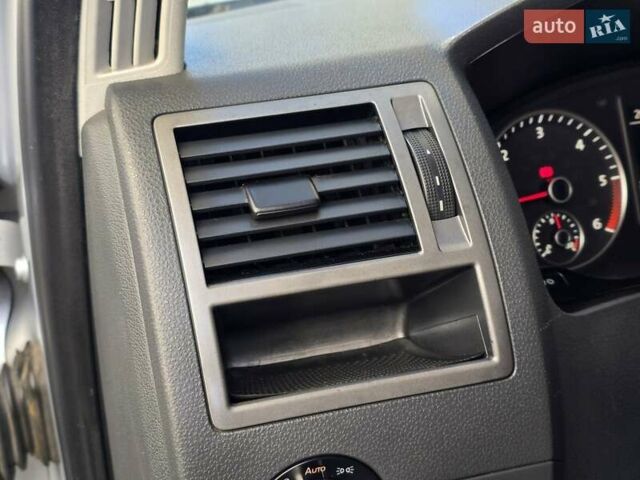 Серый Фольксваген Мультиван, объемом двигателя 1.97 л и пробегом 235 тыс. км за 19499 $, фото 39 на Automoto.ua