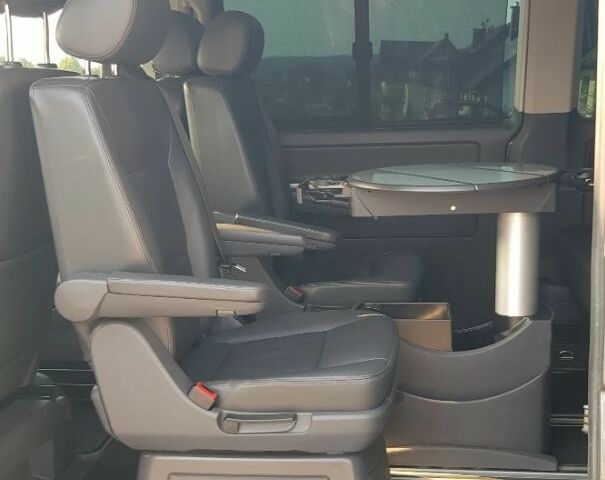 Серый Фольксваген Мультиван, объемом двигателя 2 л и пробегом 130 тыс. км за 9200 $, фото 9 на Automoto.ua