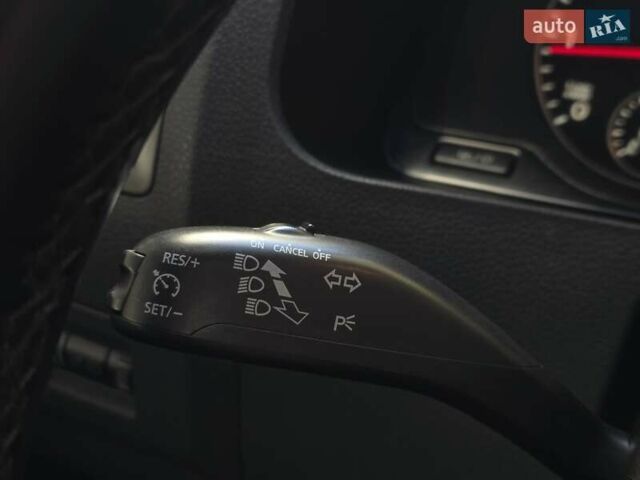 Серый Фольксваген Мультиван, объемом двигателя 1.97 л и пробегом 235 тыс. км за 19499 $, фото 43 на Automoto.ua