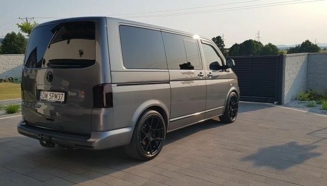 Фольксваген Мультиван 2013 у Києві на Automoto.ua Сірий Фольксваген Мультиван, об'ємом двигуна 2 л та пробігом 130 тис. км за 8800 $, фото 2 на Automoto.ua