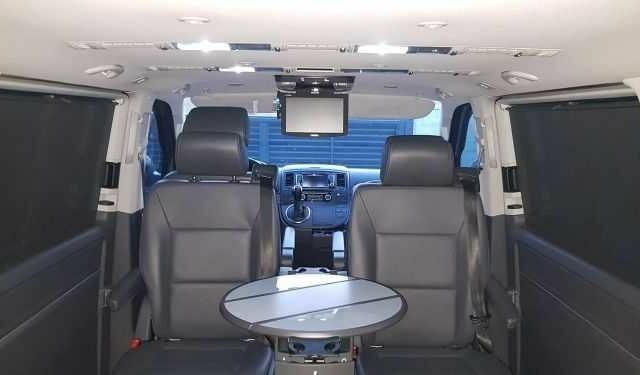 Серый Фольксваген Мультиван, объемом двигателя 2 л и пробегом 130 тыс. км за 9000 $, фото 13 на Automoto.ua