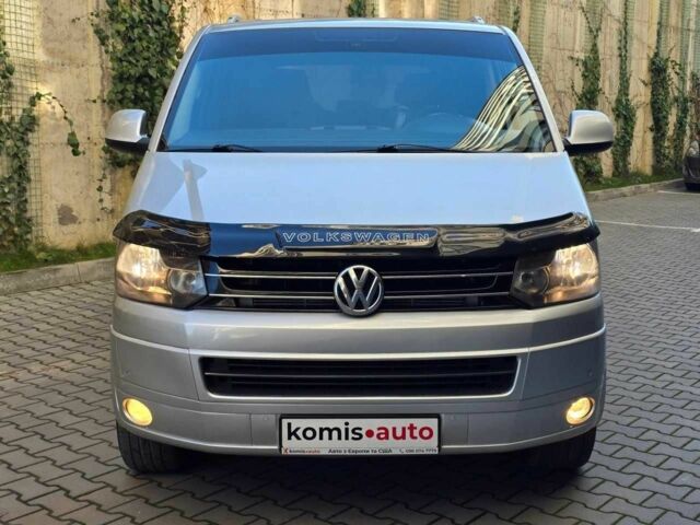 Серый Фольксваген Мультиван, объемом двигателя 1.97 л и пробегом 235 тыс. км за 19499 $, фото 2 на Automoto.ua
