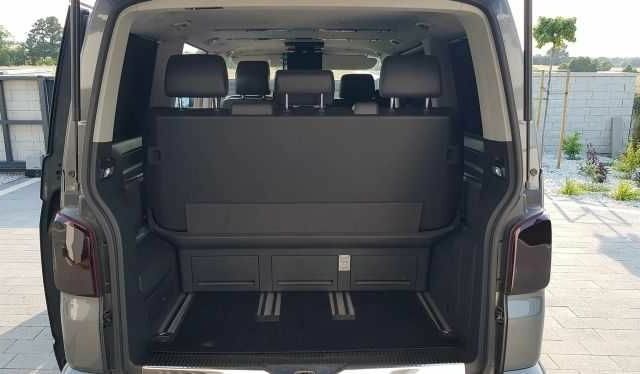 Серый Фольксваген Мультиван, объемом двигателя 2 л и пробегом 130 тыс. км за 9000 $, фото 7 на Automoto.ua