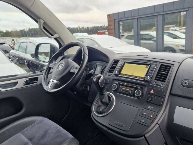 Серый Фольксваген Мультиван, объемом двигателя 2 л и пробегом 221 тыс. км за 10700 $, фото 13 на Automoto.ua