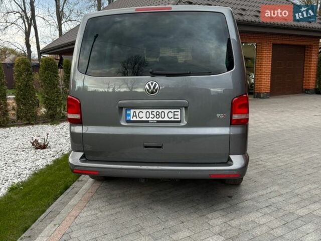 Серый Фольксваген Мультиван, объемом двигателя 1.98 л и пробегом 310 тыс. км за 19800 $, фото 4 на Automoto.ua