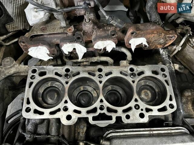 Серый Фольксваген Мультиван, объемом двигателя 1.98 л и пробегом 318 тыс. км за 19000 $, фото 46 на Automoto.ua